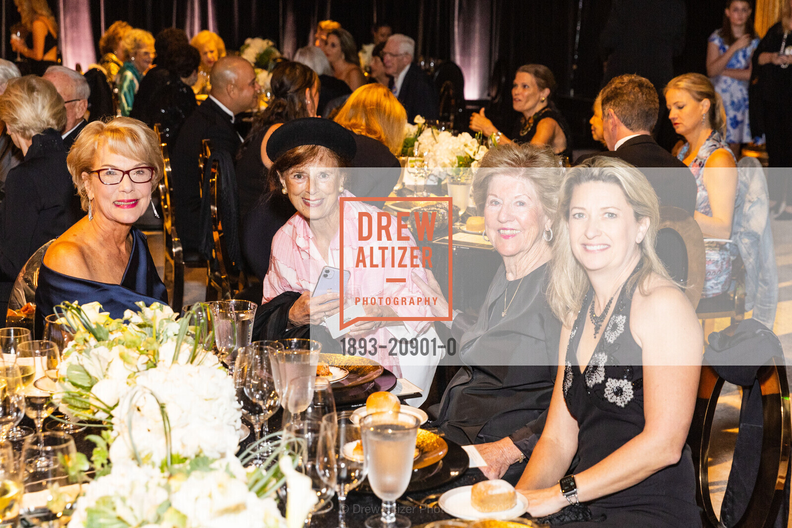 Candice Schwab, Annie Nunan, Judy Marcus, Chaya Donne, Peninsula Volunteers Incorporated 75th Anniversary Gala 2022, Rosewood Sand Hill. 2825 Sand Hill Rd, Menlo Park, CA 94025 US, October 1st, 2022, Photo #1893-20901-0 Candice Schwab, Annie Nunan, Judy Marcus, Chaya Donne, Photo #1893-20901-0