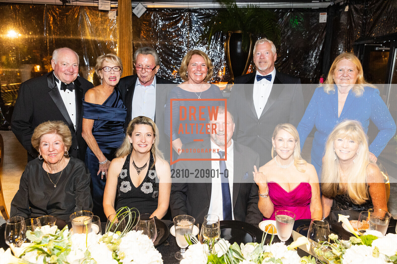 Judy Marcus, Al Kopfmann, Candice Schwab, Chaya Donne, George Marcus, Linda Drew, Paul Swart, Chuck Drew, Terri Tiffany, Deborah Gordon, Susan Martin, Peninsula Volunteers Incorporated 75th Anniversary Gala 2022, Rosewood Sand Hill. 2825 Sand Hill Rd, Menlo Park, CA 94025 US, October 1st, 2022, Photo #2810-20901-0 Judy Marcus, Al Kopfmann, Candice Schwab, Chaya Donne, George Marcus, Linda Drew, Paul Swart, Chuck Drew, Terri Tiffany, Deborah Gordon, Susan Martin, Photo #2810-20901-0
