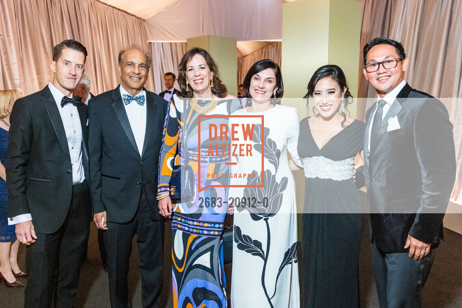 Edmond Lowman, Arvind Sodhani, Beverly Sodhani, Bettina Bryant, Christina Ha, Daniel Ha, On The Edge 2022 at The DeYoung Museum, DeYoung Museum. 50 Hagiwara Tea Garden Dr, SF, CA 94118 US, October 6th, 2022, Photo #2683-20912-0 Edmond Lowman, Arvind Sodhani, Beverly Sodhani, Bettina Bryant, Christina Ha, Daniel Ha, Photo #2683-20912-0