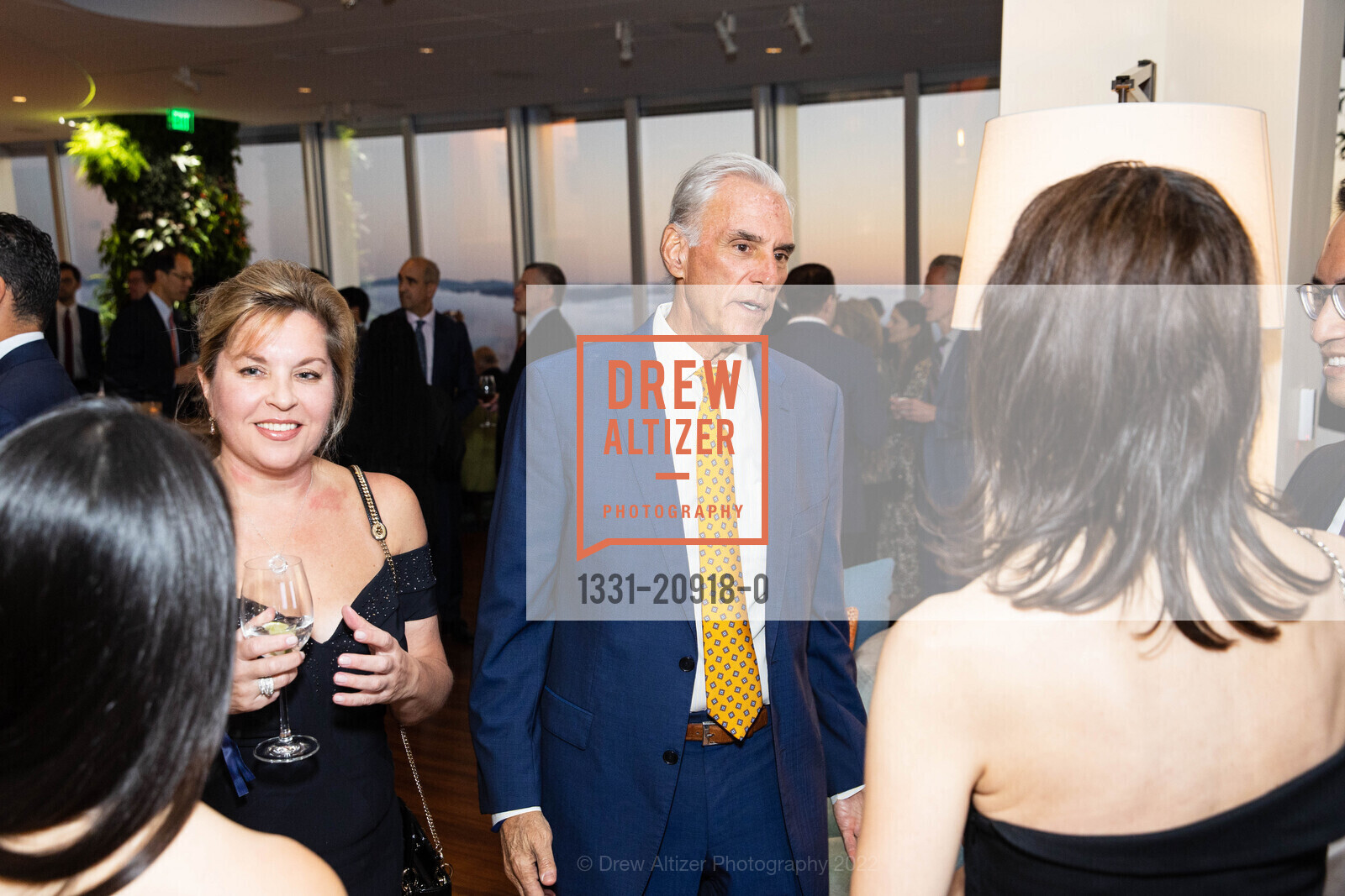 Mitchel Berger, UCSF Neurosurgery Event, Salesforce Tower. 415 Mission St, SF, CA 94105 US, October 8th, 2022, Photo #1331-20918-0 Mitchel Berger, Photo #1331-20918-0