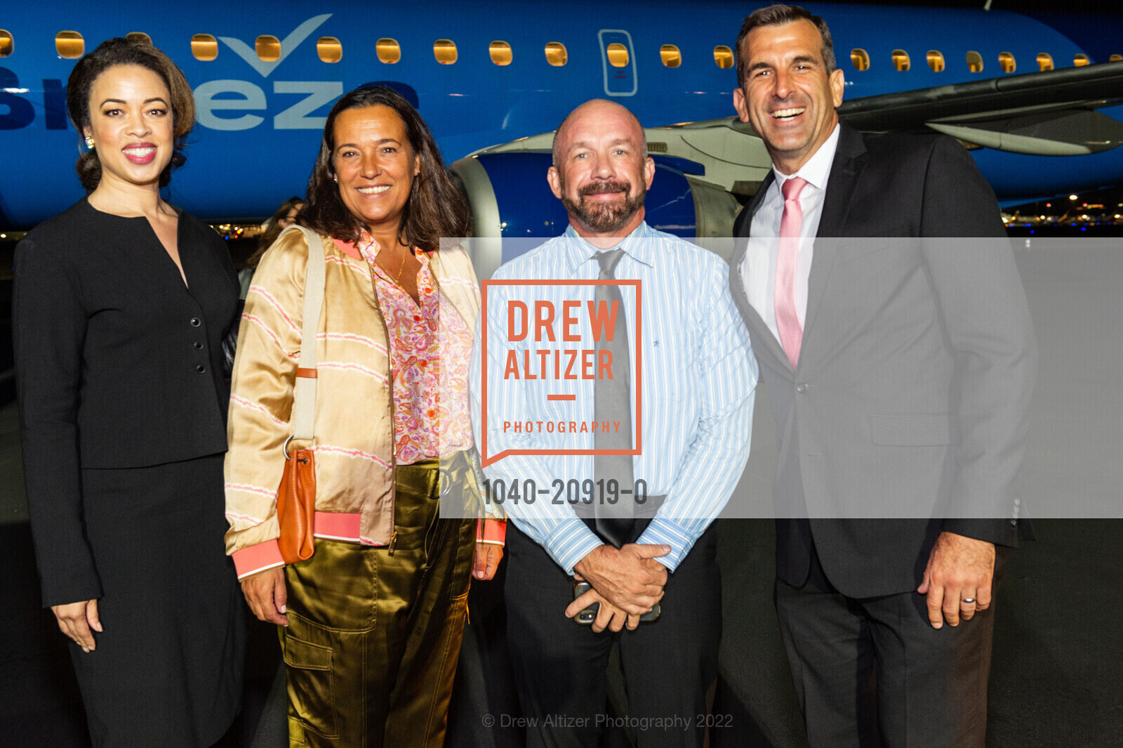 Silicon Valley Chief of Protocol Deanna Tryon, Paul Pereira, Mayor Sam Liccardo, Silicon Valley office of Protocol welcomes President of Portugal Marcelo Rebelo de Sousa, San Jose Airport, September 30th, 2022, Photo #1040-20919-0 Silicon Valley Chief of Protocol Deanna Tryon, Paul Pereira, Mayor Sam Liccardo, Photo #1040-20919-0