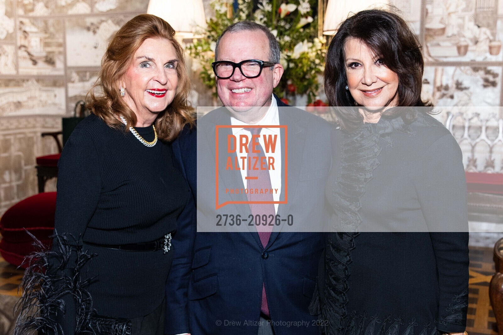 Lonna Wais, Alex Papachristidis, Phyllis Washington, Photo #2736-20926-0