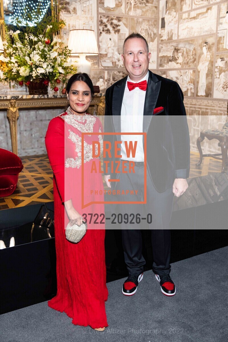 Diva Kumar, Kevin Vawter, The San Francisco Fall Show Opening Night Gala 2022, Festival Pavilion. 38 Fort Mason, SF, CA 94123 US, October 12th, 2022, Photo #3722-20926-0 Diva Kumar, Kevin Vawter, Photo #3722-20926-0