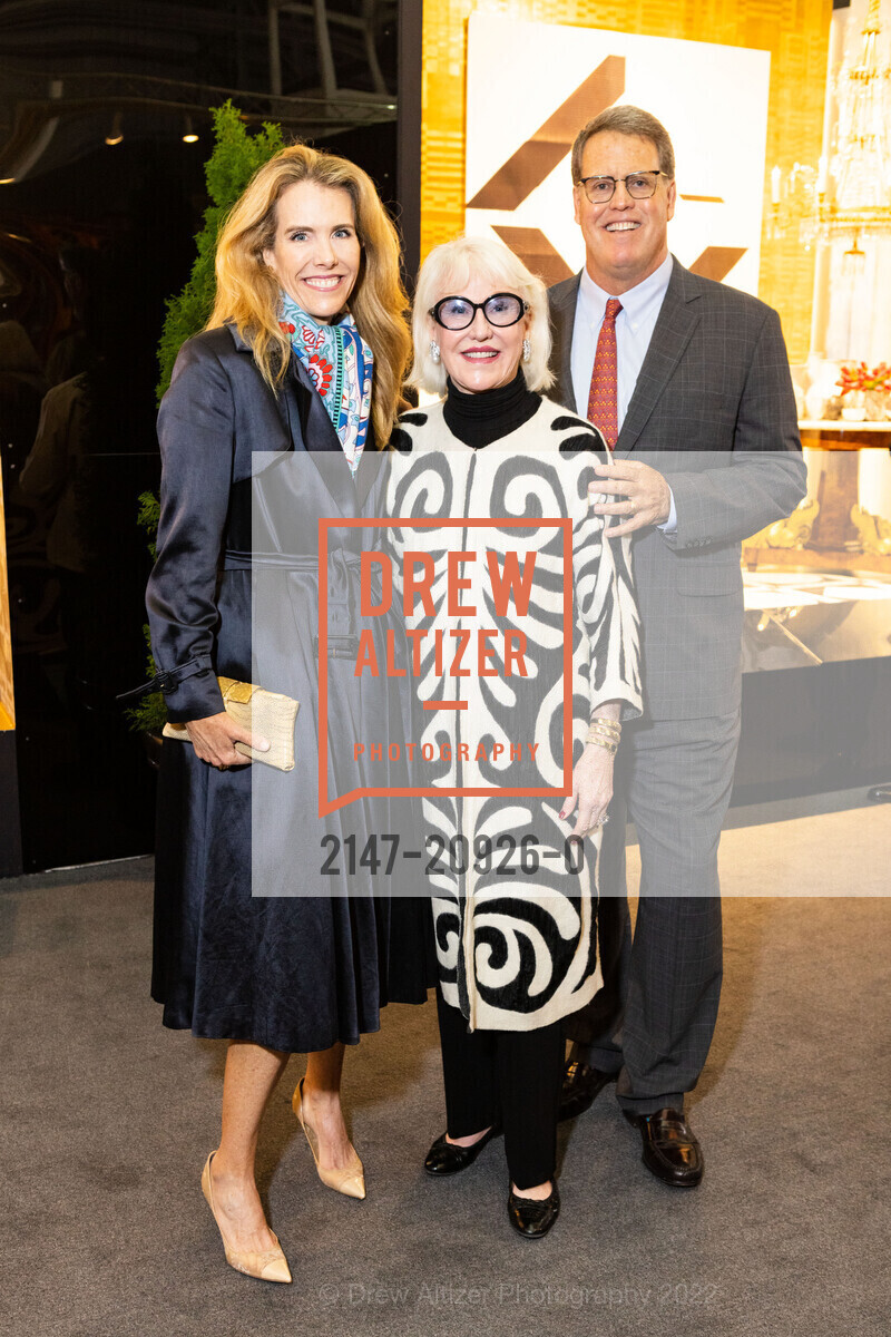 Ella Brittingham, Penny Bianchi, Scott Brittingham, The San Francisco Fall Show Opening Night Gala 2022, Festival Pavilion. 38 Fort Mason, SF, CA 94123 US, October 12th, 2022, Photo #2147-20926-0 Ella Brittingham, Penny Bianchi, Scott Brittingham, Photo #2147-20926-0