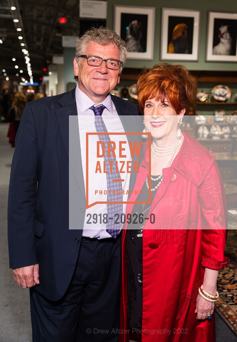 Alfonso Montuori, Kitty Margolis, The San Francisco Fall Show Opening Night Gala 2022, Festival Pavilion. 38 Fort Mason, SF, CA 94123 US, October 12th, 2022, Photo #2918-20926-0 Alfonso Montuori, Kitty Margolis, Photo #2918-20926-0