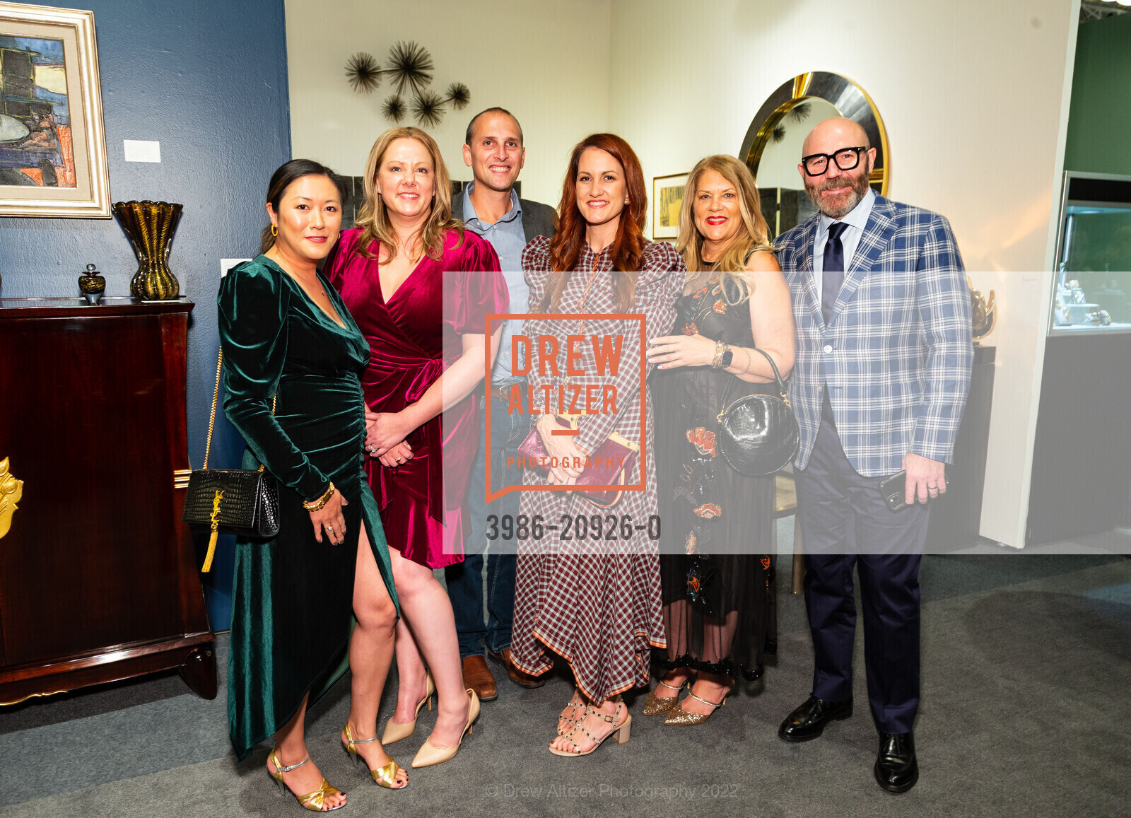 Alicia Cheung Lichtenstein, Tom Catalano, Eva Bradley, Robin Merwin, Jose Manuel Alorda, The San Francisco Fall Show Opening Night Gala 2022, Festival Pavilion. 38 Fort Mason, SF, CA 94123 US, October 12th, 2022, Photo #3986-20926-0 Alicia Cheung Lichtenstein, Tom Catalano, Eva Bradley, Robin Merwin, Jose Manuel Alorda, Photo #3986-20926-0