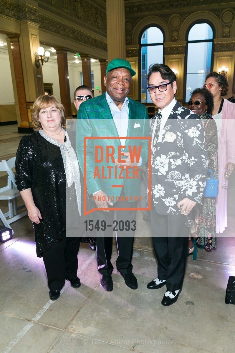 Esfir Shrayber, Willie Brown, Lawrence Wong, Major Obsessions Spring/ Summer 2017 Fashion Show at at One Jones, Hibernia Bank Building. 1 Jones St San Francisco, California 94102, Photo #1549-2093 Esfir Shrayber, Willie Brown, Lawrence Wong, Photo #1549-2093