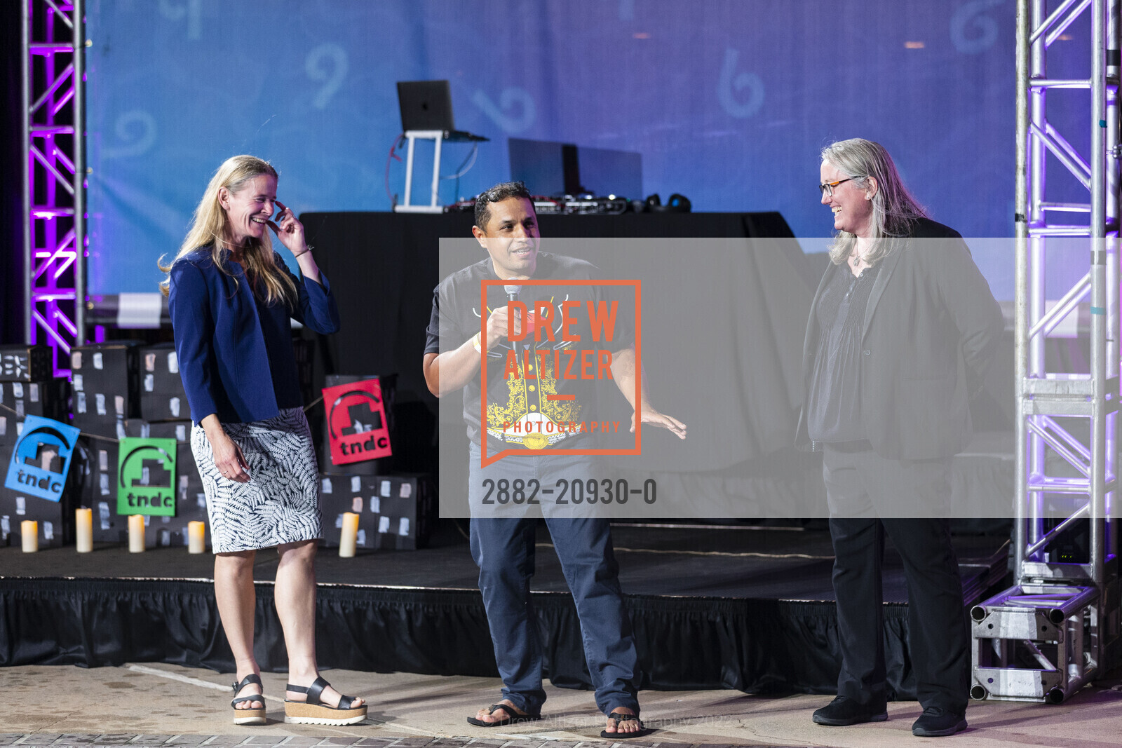 Katie Lamont, Maurilio Leon, Roxanne Huey, TNDC's Annual Pool Toss 2022, Phoenix Hotel. 601 Eddy St, SF, CA 94109 US, October 13th, 2022, Photo #2882-20930-0 Katie Lamont, Maurilio Leon, Roxanne Huey, Photo #2882-20930-0