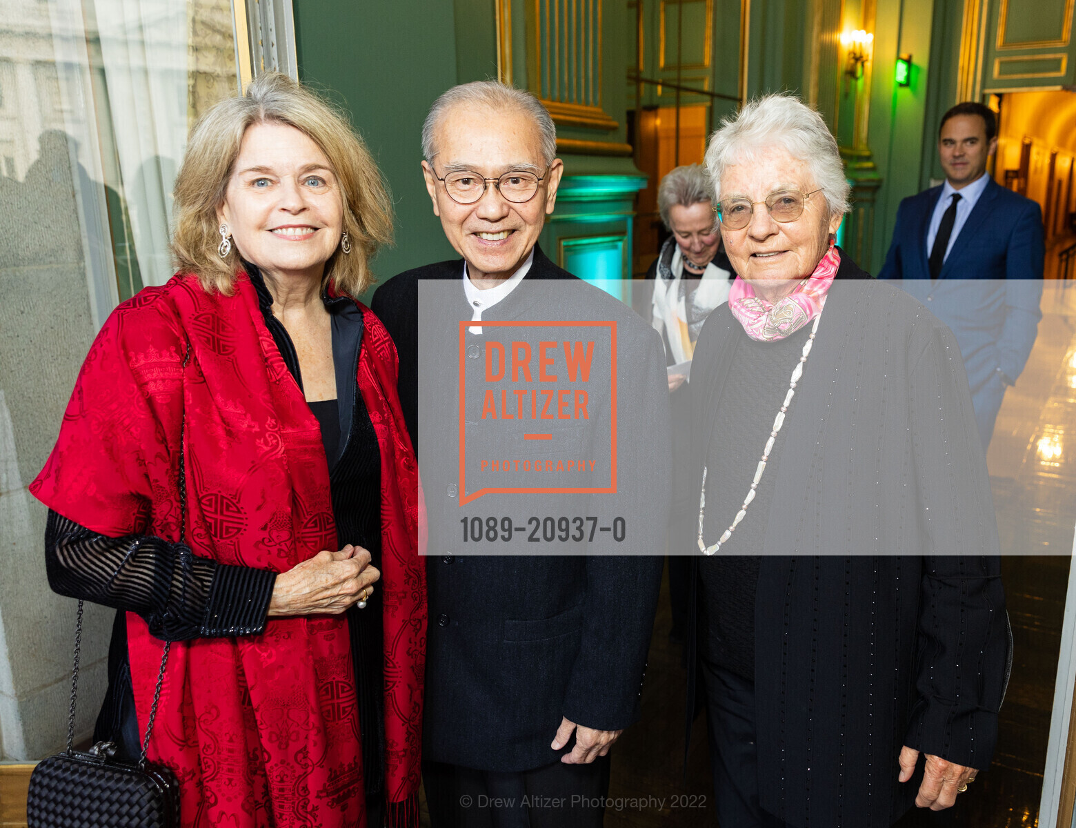 Anne Jamieson, Tim Foo, Ute Bowes, San Francisco Performances Gala 2022, War Memorial. 401 Van Ness Ave, SF, CA 94102 US, October 14th, 2022, Photo #1089-20937-0 Anne Jamieson, Tim Foo, Ute Bowes, Photo #1089-20937-0