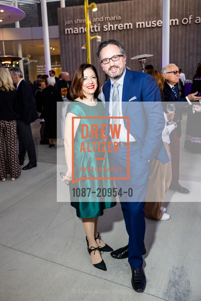 Lisa Bieri, Matthew Shilvock, Manetti Shrem Museum of Art Fall Gala 2022, University of Ca Davis. 254 Old Davis Rd, Davis, CA 95616, October 22nd, 2022, Photo #1087-20954-0 Lisa Bieri, Matthew Shilvock, Photo #1087-20954-0