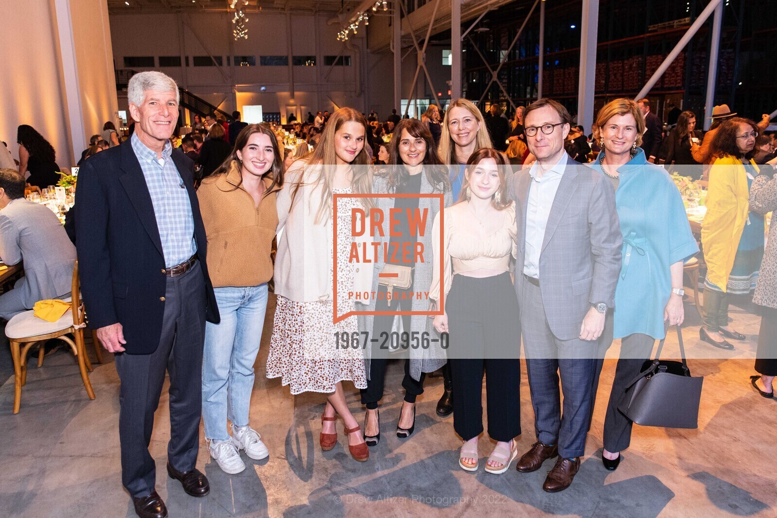 John Casaudoumecq, Emma Casaudoumecq, Sammy Domm, Jasmine Makar, Jessica Flemming, Imogen Jenkyn, Beth Roy Jenkyn, Oliver Jenkyn, One Big Table 2022, San Francisco/Marin Food Bank. 900 Pennsylvania Ave, SAN FRANCISCO, CA 94112, October 22nd, 2022, Photo #1967-20956-0 John Casaudoumecq, Emma Casaudoumecq, Sammy Domm, Jasmine Makar, Jessica Flemming, Imogen Jenkyn, Beth Roy Jenkyn, Oliver Jenkyn, Photo #1967-20956-0