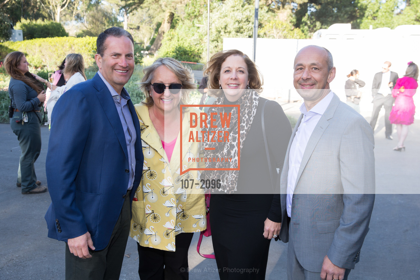 Greg Weiss, Lisa Weiss, Janelle Mendez, Louie Mendez, ZooFest 2017, San Francisco Zoo. 1 Zoo Road, Photo #107-2096 Greg Weiss, Lisa Weiss, Janelle Mendez, Louie Mendez, Photo #107-2096