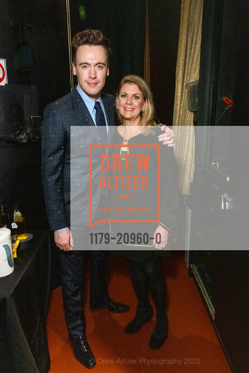 Erich Bergen, Pamela Harrington, Photo #1179-20960-0