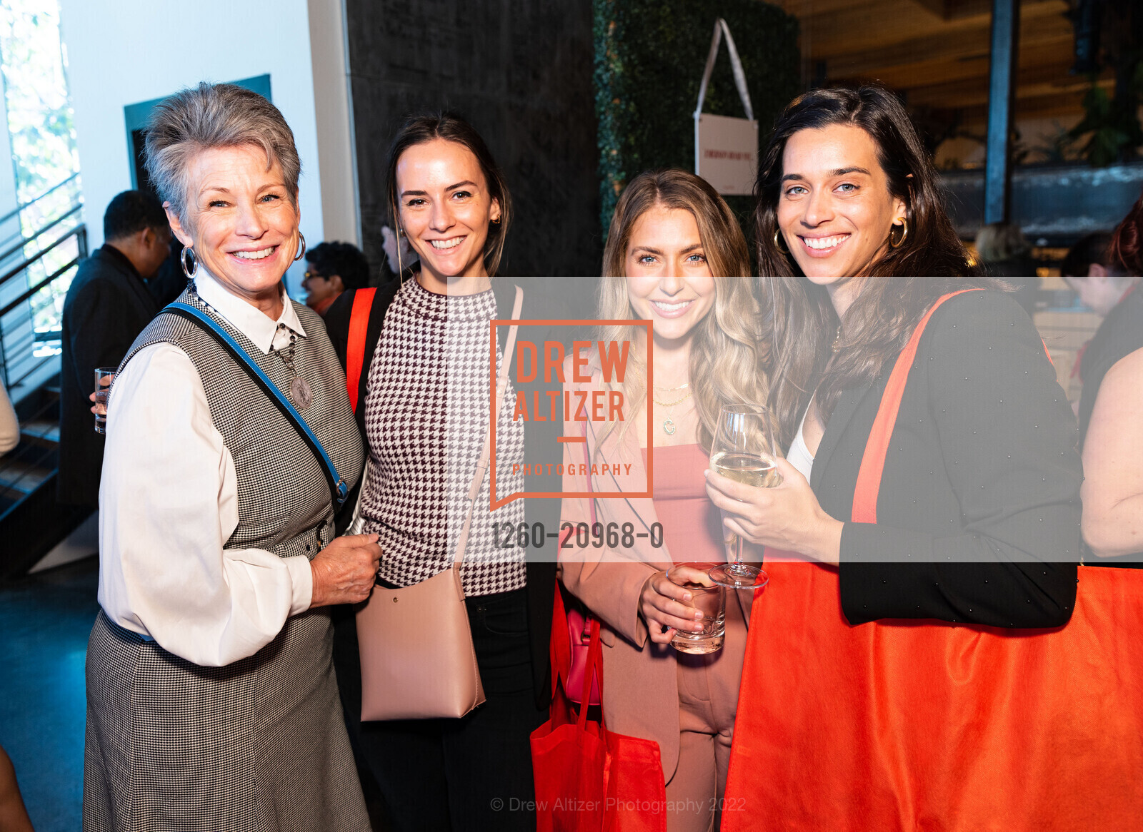 Melissa Draper, Elle Draper, Chantelle Paige-Mulligan, Lisa Mulligan, Project Glimmer 2022, The Pearl. 601 19th St, San Francisco, CA 94107United States, October 26th, 2022, Photo #1260-20968-0 Melissa Draper, Elle Draper, Chantelle Paige-Mulligan, Lisa Mulligan, Photo #1260-20968-0