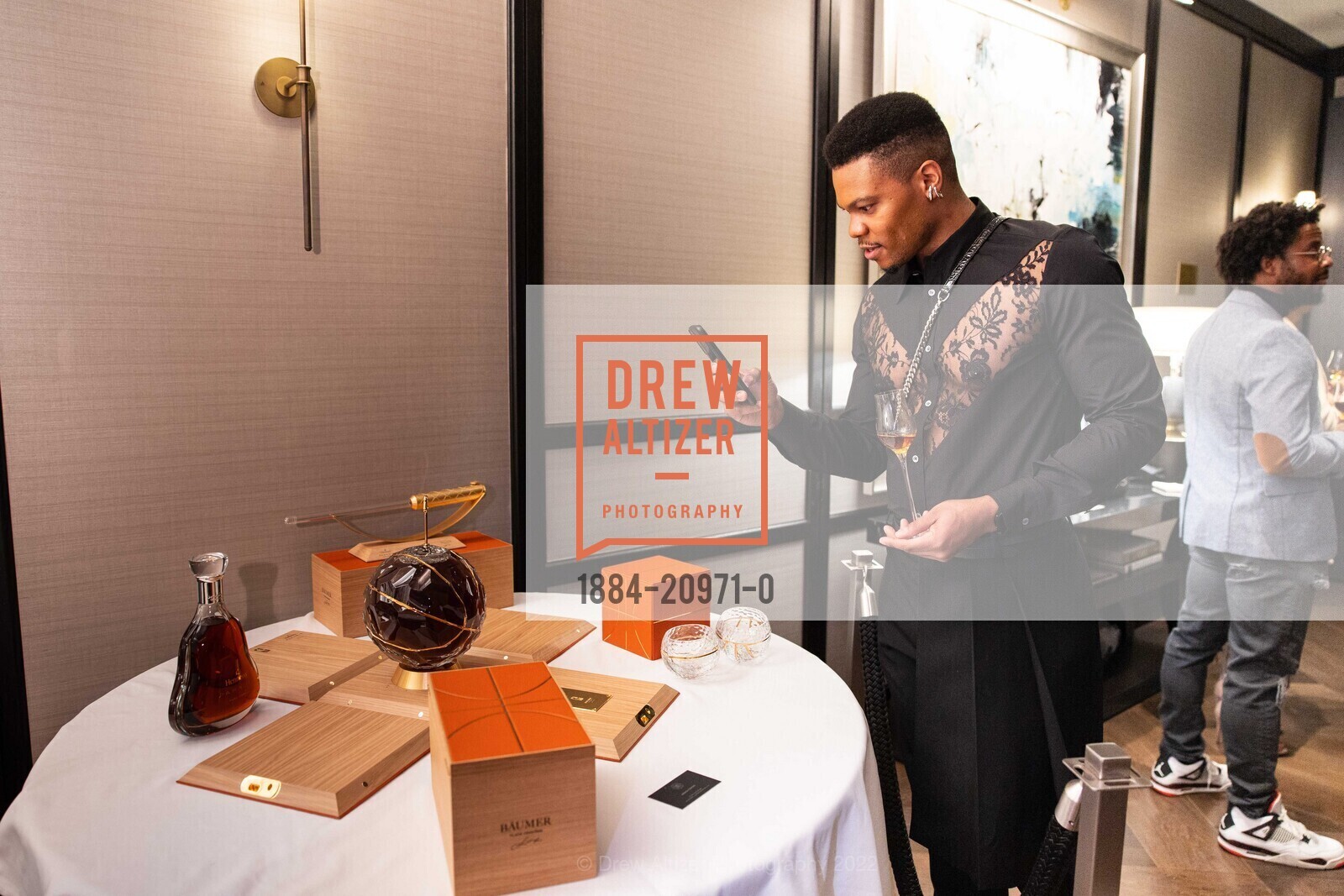 Tremaine Wheaton, BOND AND LVMH VIP Event, The Four Seasons Residences. 706 Mission St, SF, CA 94103 US, October 27th, 2022, Photo #1884-20971-0 Tremaine Wheaton, Photo #1884-20971-0
