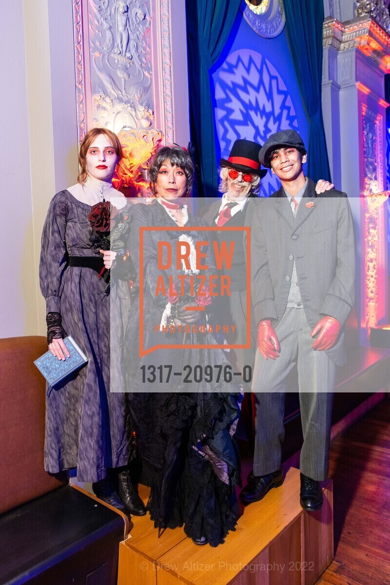 Madeleine Weiss, Mia Tagano, Howard Swain, Hash Varma, A.C.T All Hallows’ Gala 2022, August Hall. 420 Mason Street, San Francisco, CA 94102 US, October 28th, 2022, Photo #1317-20976-0 Madeleine Weiss, Mia Tagano, Howard Swain, Hash Varma, Photo #1317-20976-0