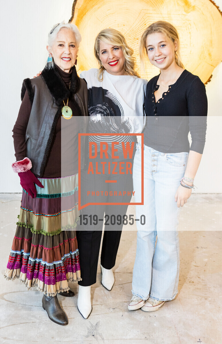 Carol Lewis, Tiffany Shlain, Blooma Goldberg, Tiffany Shlain Opening at SHACK15, Ferry Building. Ferry Building, November 2nd, 2022, Photo #1519-20985-0 Carol Lewis, Tiffany Shlain, Blooma Goldberg, Photo #1519-20985-0