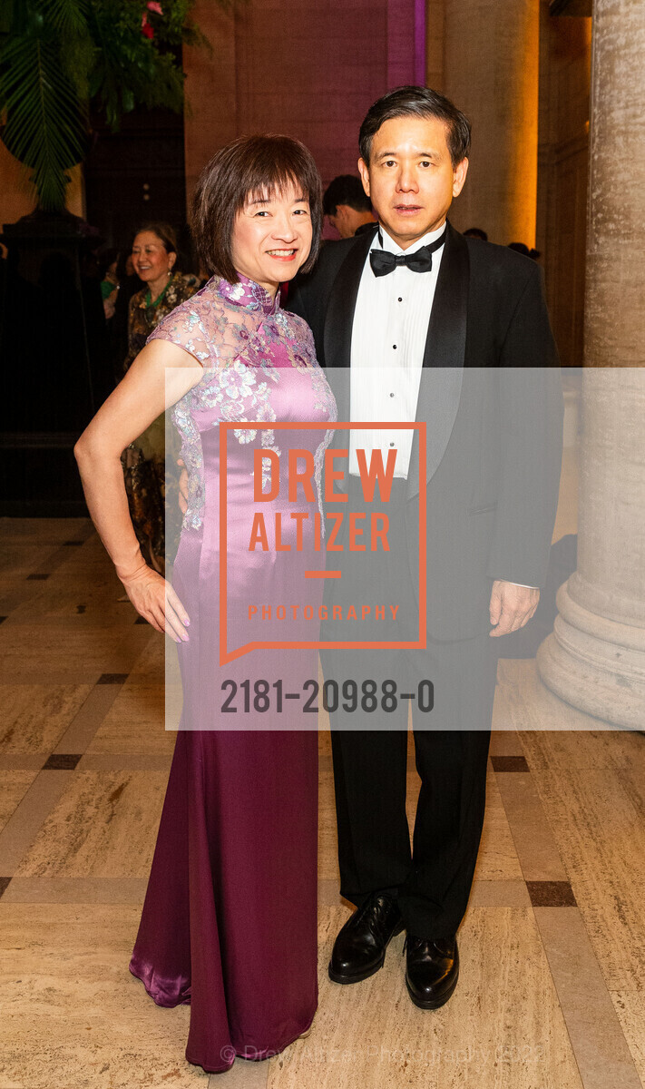 Angela Lee, Jian Chen, Asian Art Museum Tiger Gala 2022, Asian Art Museum. 200 Larkin St, San Francisco, CA 94102, November 3rd, 2022, Photo #2181-20988-0 Angela Lee, Jian Chen, Photo #2181-20988-0