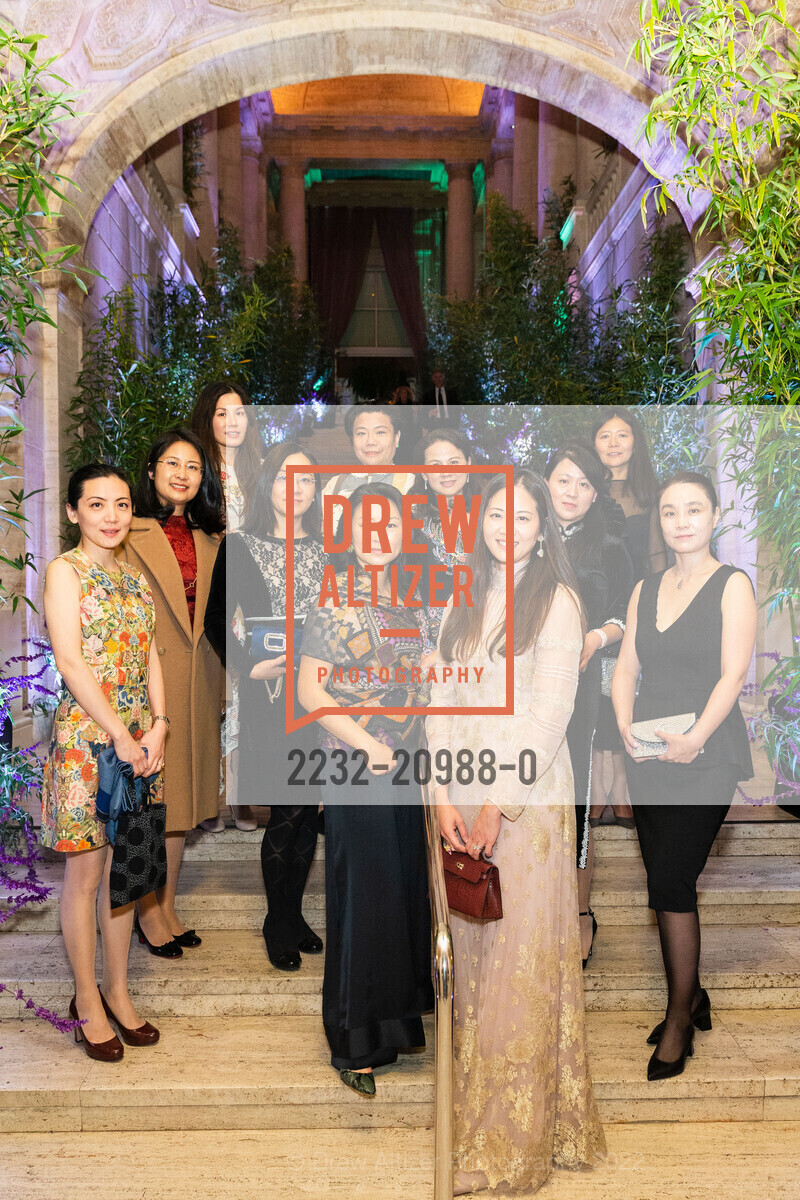 Christina Yuyu, Lichien Ma, Chrissy Luo, Photo #2232-20988-0
