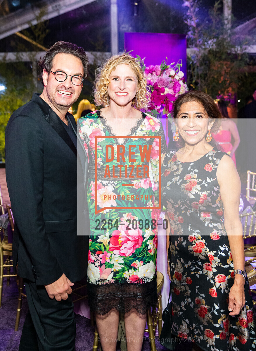 Mark Adelman, Melissa Koenigsberg, Elmy Bermejo, Asian Art Museum Tiger Gala 2022, Asian Art Museum. 200 Larkin St, San Francisco, CA 94102, November 3rd, 2022, Photo #2264-20988-0 Mark Adelman, Melissa Koenigsberg, Elmy Bermejo, Photo #2264-20988-0