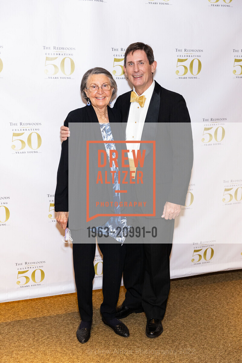 Sandra Massen, Hunter Moore, The Redwoods Golden 50th Anniversary Gala 2022, The Redwoods - Retirement, Assisted Living and Skilled Nursing. 40 Camino Alto, Mill Valley, CA 94941 US, November 5th, 2022, Photo #1963-20991-0 Sandra Massen, Hunter Moore, Photo #1963-20991-0