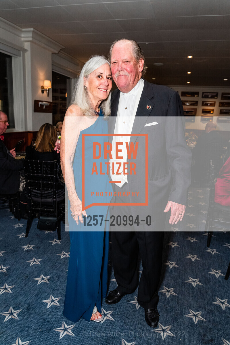 Ann Lacey, Tad Lacey, Steph Lacey, The Commodore's Ball, San Francisco Yacht Club. 98 Beach Rd, Belvedere, CA 94920 US, November 5th, 2022, Photo #1257-20994-0 Ann Lacey, Tad Lacey, Steph Lacey, Photo #1257-20994-0