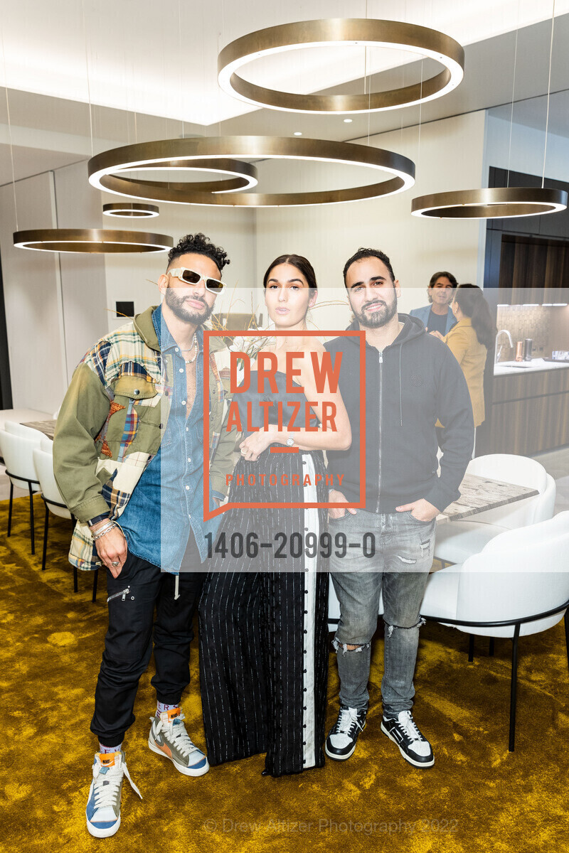 Moody Jones, Deborah Covell, Nima Etminan, 181 Fremont celebrates Luxury Trending Magazine Issue Launch Party, 181 Fremont. 181 Fremont St, SF, CA 94105 US, November 10th, 2022, Photo #1406-20999-0 Moody Jones, Deborah Covell, Nima Etminan, Photo #1406-20999-0