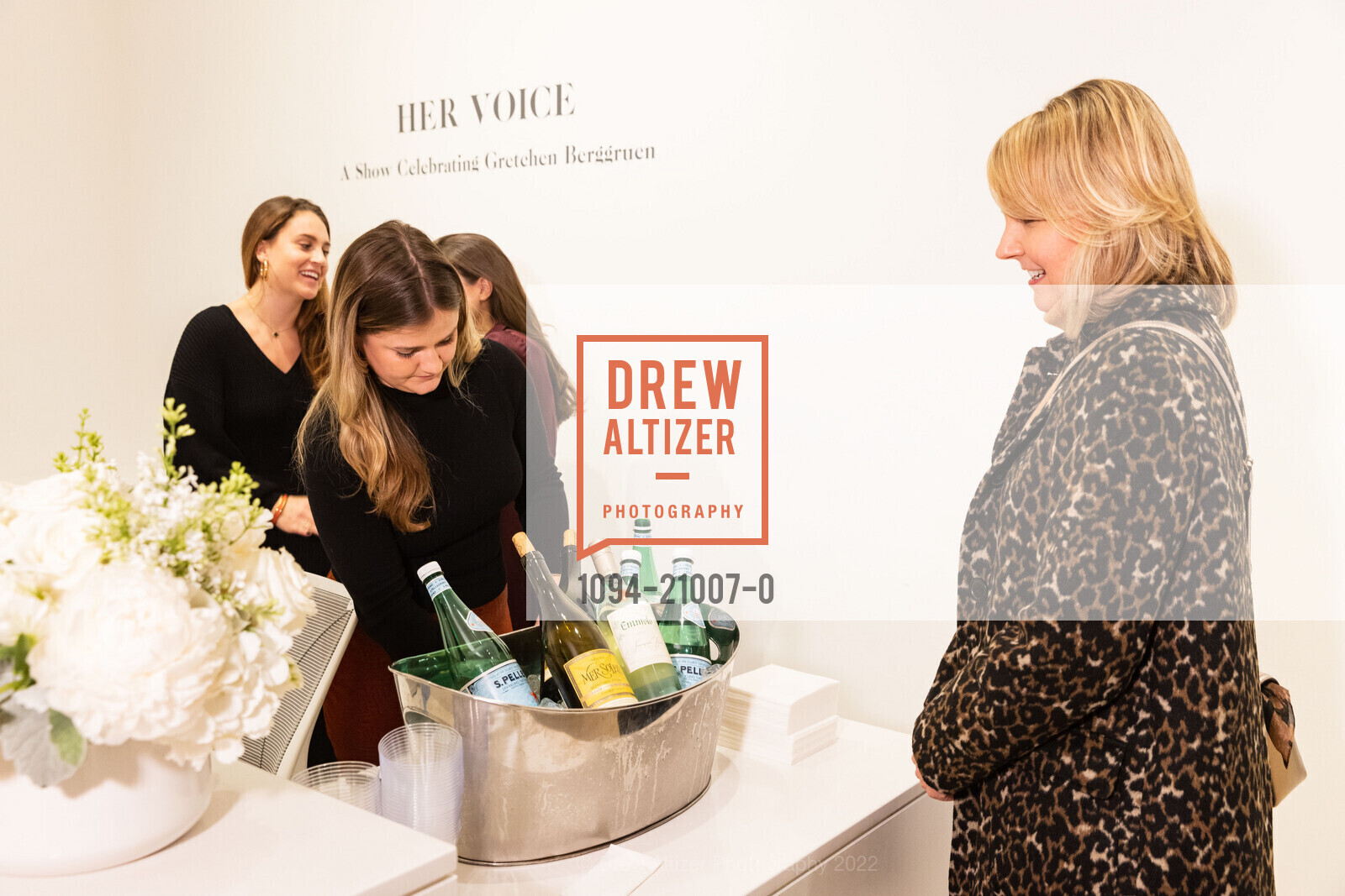 Sloane Black, Holly Sherratt, Berggruen Gallery Opening, Berggruen Gallery. 10 Hawthorne St, November 10th, 2022, Photo #1094-21007-0 Sloane Black, Holly Sherratt, Photo #1094-21007-0
