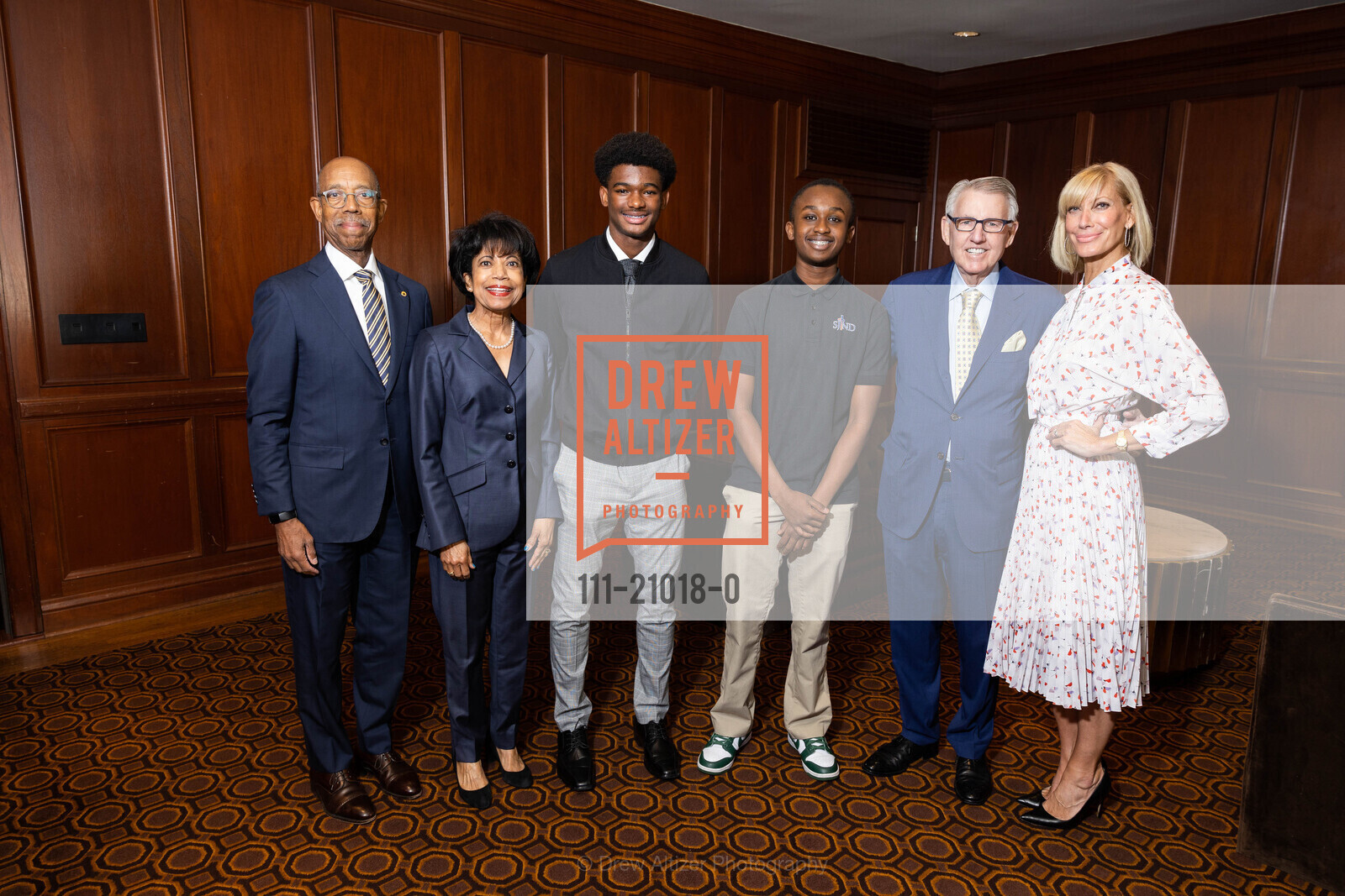 Michael Drake, Brenda Drake, Kyon Loud, Richard Kamou, Clint Reilly, Jim Herbert, Janet Reilly, Photo #111-21018-0