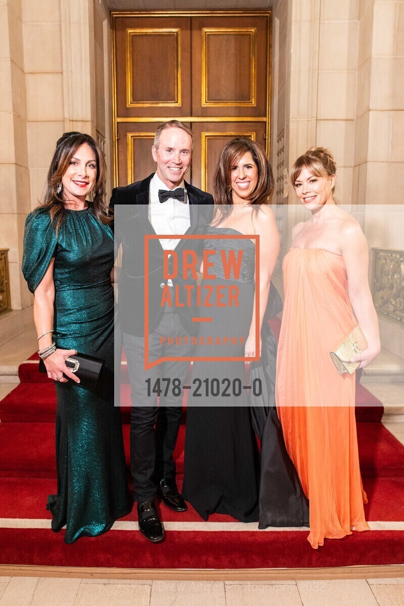 Stefanie Roumeliotes, Chip Zecher, Pam Preston, Anne Cochran, San Francisco Opera Guild's Evening on The Stage 2022, Opera House. 401 Van Ness Avenue, November 29th, 2022, Photo #1478-21020-0 Stefanie Roumeliotes, Chip Zecher, Pam Preston, Anne Cochran, Photo #1478-21020-0