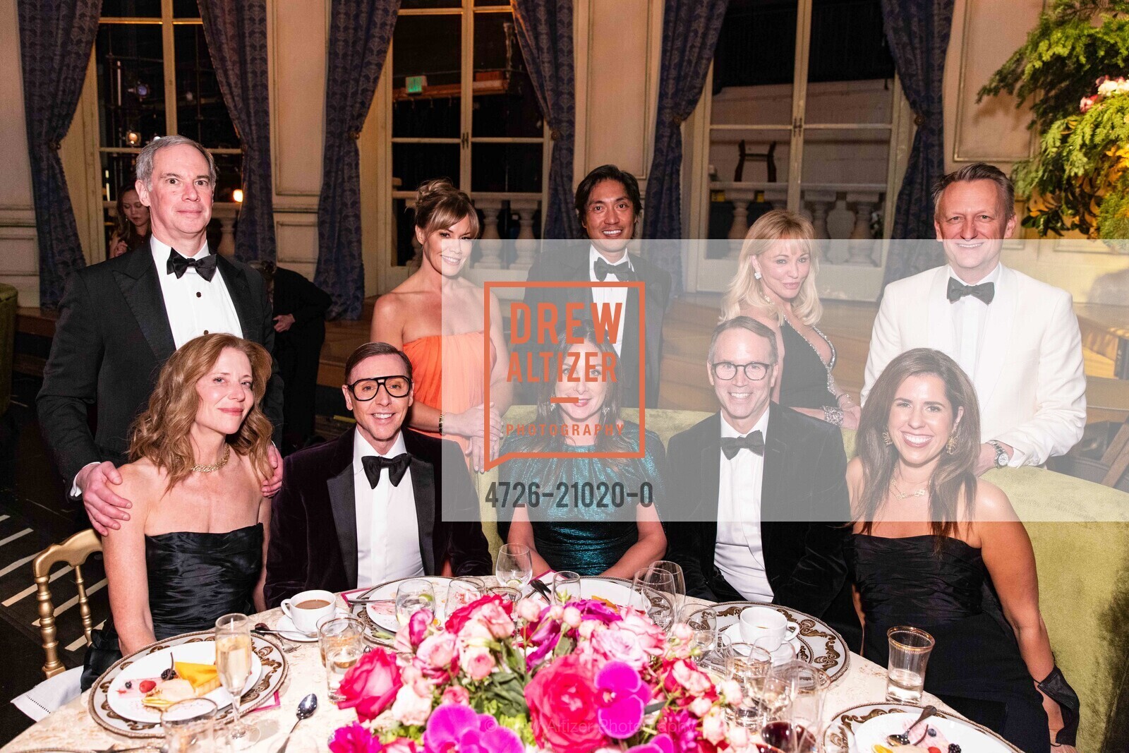 Todd Kaplan, MJ Kaplan, Mark Rhoades, Anne Cochran, Stefanie Remouliotes, Gari James Cuevas, Chip Zecher, Trish Stephens, Pam Preston, Jack Preston, San Francisco Opera Guild's Evening on The Stage 2022, Opera House. 401 Van Ness Avenue, November 29th, 2022, Photo #4726-21020-0 Todd Kaplan, MJ Kaplan, Mark Rhoades, Anne Cochran, Stefanie Remouliotes, Gari James Cuevas, Chip Zecher, Trish Stephens, Pam Preston, Jack Preston, Photo #4726-21020-0