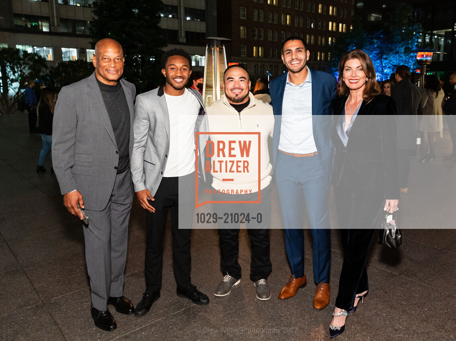 Ronnie Lott, Bejour Wilson, John Velasco, Omar Abdelaziz, Karen Lott, Ronnie and Karen Lott All Stars Helping Kids Holiday Event 2022, The Vault. 555 California St, SF, CA 94104 US, December 2nd, 2022, Photo #1029-21024-0 Ronnie Lott, Bejour Wilson, John Velasco, Omar Abdelaziz, Karen Lott, Photo #1029-21024-0