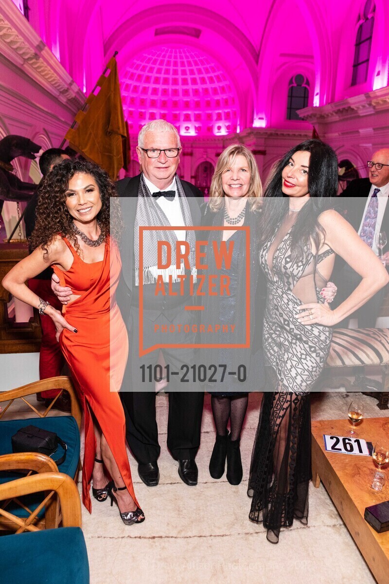 Judith Rooke, Richard Burke, Francie Beddington, Yami Arvelo, Holiday Hob Nob benefiting St. Francis Foundation 2022, Saint Joseph’s Arts Society. 1401 Howard St, SF, CA 94103 US, December 3rd, 2022, Photo #1101-21027-0 Judith Rooke, Richard Burke, Francie Beddington, Yami Arvelo, Photo #1101-21027-0