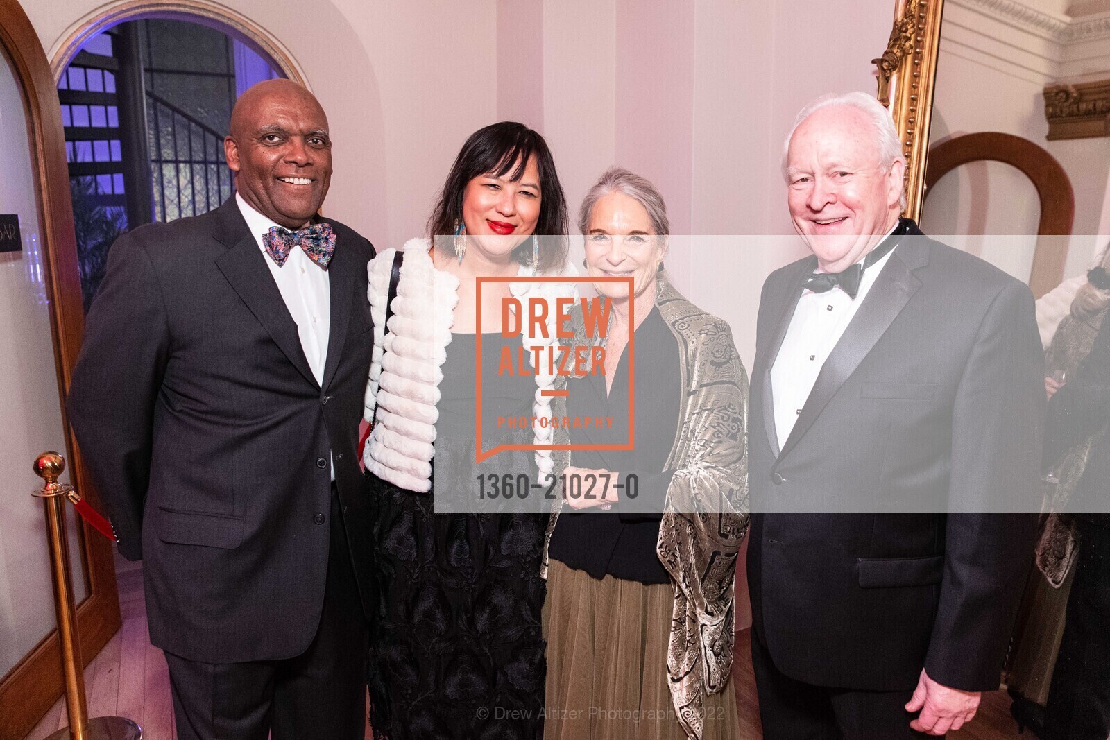 Clem Jones, Yvonne Liu, Samie Daniels, Robert Harvey, Holiday Hob Nob benefiting St. Francis Foundation 2022, Saint Joseph’s Arts Society. 1401 Howard St, SF, CA 94103 US, December 3rd, 2022, Photo #1360-21027-0 Clem Jones, Yvonne Liu, Samie Daniels, Robert Harvey, Photo #1360-21027-0