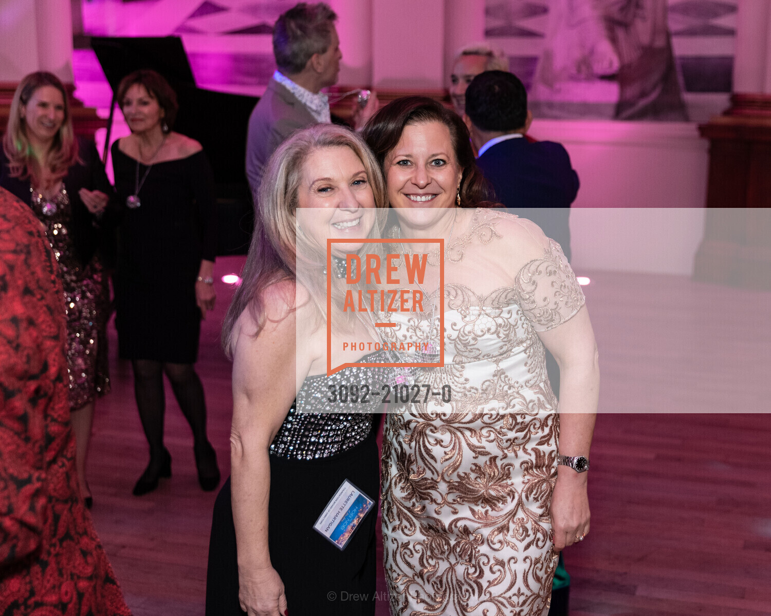 Laurette Hartigan, Diane Sargent, Photo #3092-21027-0
