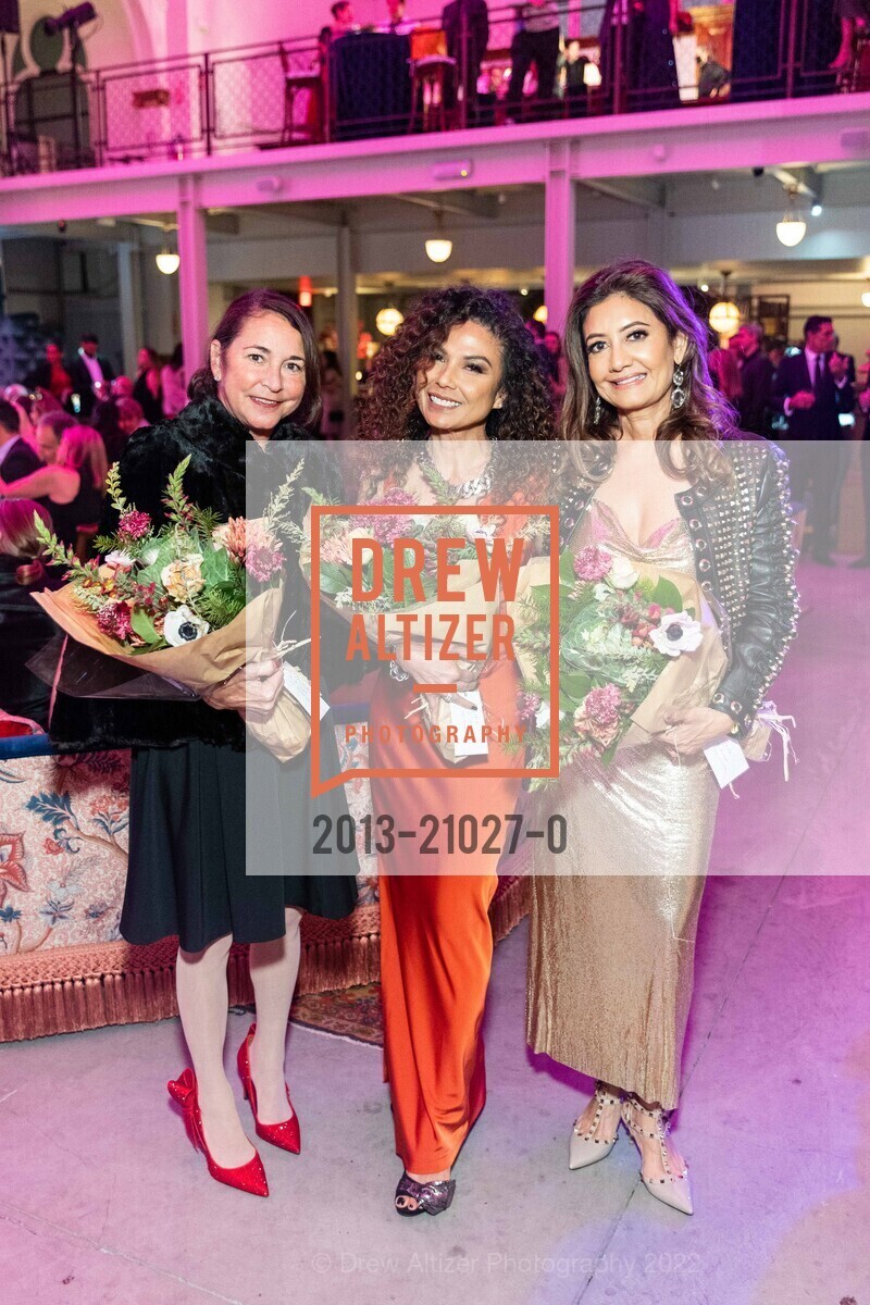 Michele Hanson, Judith Rooke, Sarita Satpathy, Holiday Hob Nob benefiting St. Francis Foundation 2022, Saint Joseph’s Arts Society. 1401 Howard St, SF, CA 94103 US, December 3rd, 2022, Photo #2013-21027-0 Michele Hanson, Judith Rooke, Sarita Satpathy, Photo #2013-21027-0