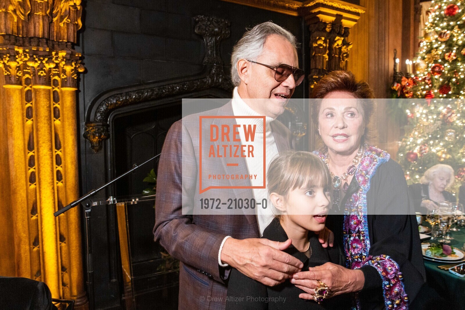 Andrea Bocelli, Virginia Bocelli, Maria Manetti Shrem, La Vita è Bella: An Evening With Andrea Bocelli & Family, Kohl Mansion. 2750 Adeline Dr, Burlingame, CA 94010 US, Photo #1972-21030-0 Andrea Bocelli, Virginia Bocelli, Maria Manetti Shrem, Photo #1972-21030-0
