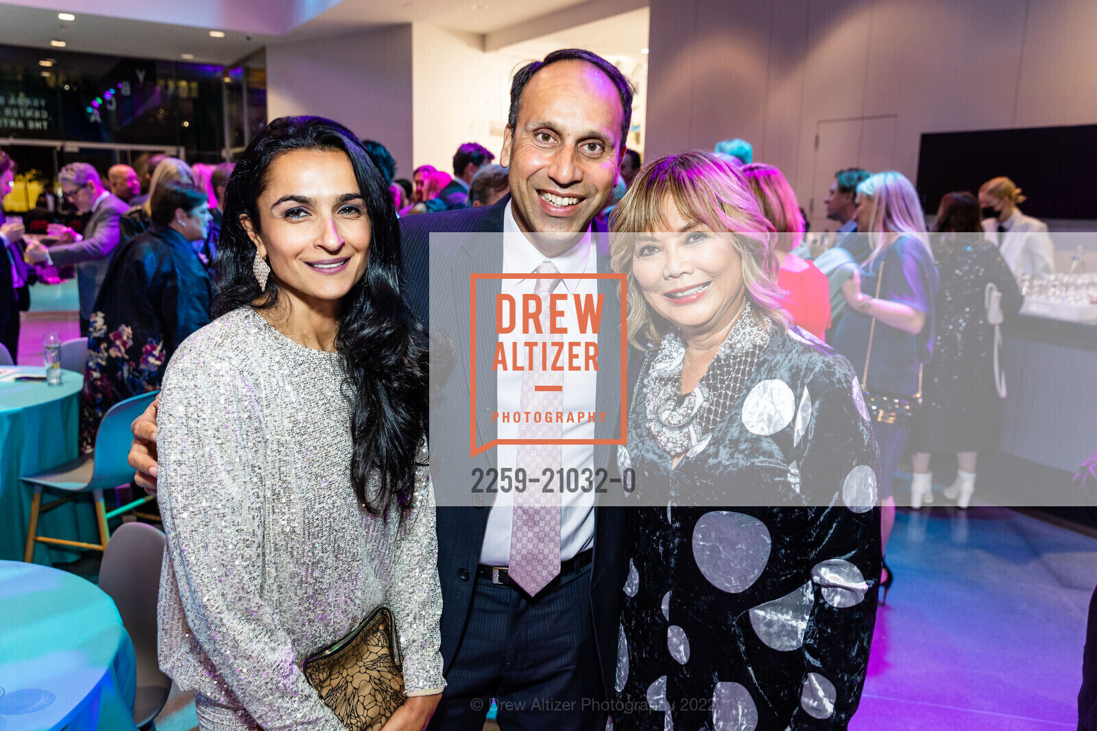 Kaamna Bhojwani, Rohit Dhawan, Penelope Wong, SFFILM Awards 2022 Honoring Margot Robbie, Ryan Coogler, Stephanie Hsu and Sarah Polley, Yerba Buena Center for The Arts, December 5th, 2022, Photo #2259-21032-0 Kaamna Bhojwani, Rohit Dhawan, Penelope Wong, Photo #2259-21032-0