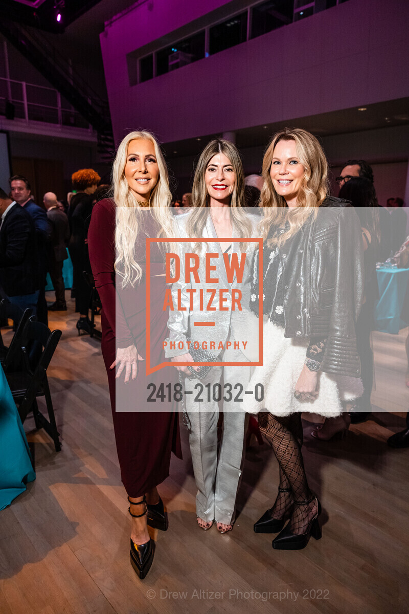 Tracy Faulkner, Alexandra Wells, Stephanie Tuttle, SFFILM Awards 2022 Honoring Margot Robbie, Ryan Coogler, Stephanie Hsu and Sarah Polley, Yerba Buena Center for The Arts, December 5th, 2022, Photo #2418-21032-0 Tracy Faulkner, Alexandra Wells, Stephanie Tuttle, Photo #2418-21032-0
