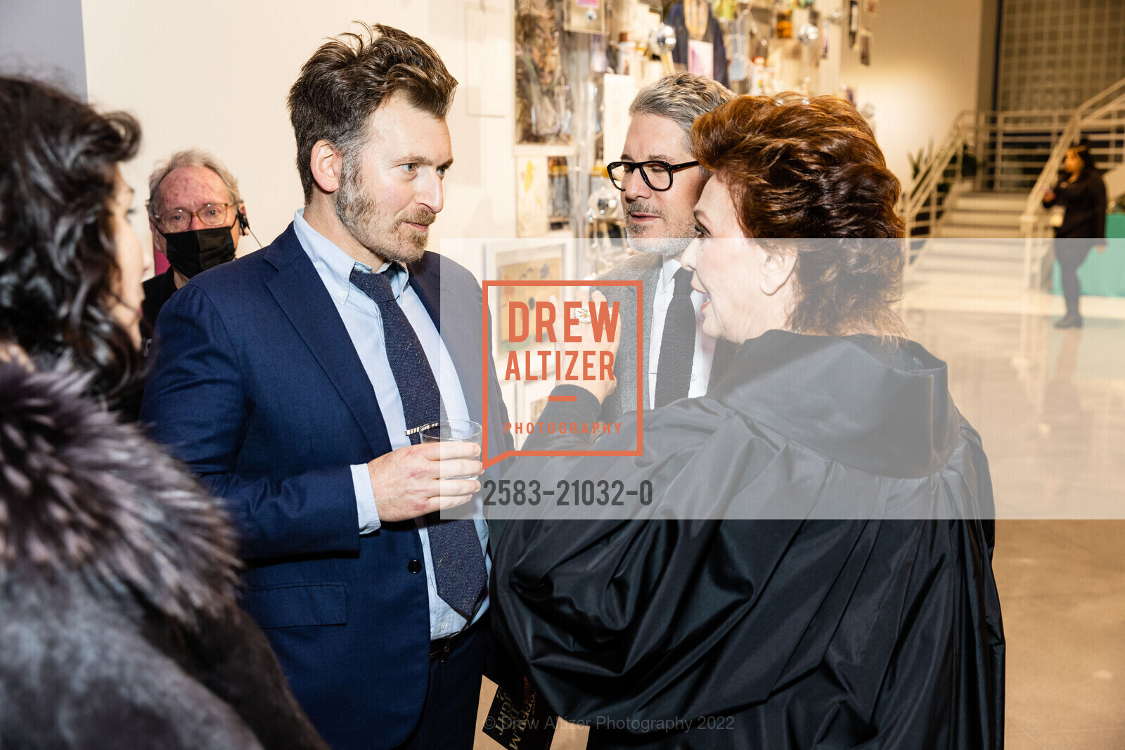 Stephen Sabin, Steven Volpe, Maria Manetti Shrem, SFFILM Awards 2022 Honoring Margot Robbie, Ryan Coogler, Stephanie Hsu and Sarah Polley, Yerba Buena Center for The Arts, December 5th, 2022, Photo #2583-21032-0 Stephen Sabin, Steven Volpe, Maria Manetti Shrem, Photo #2583-21032-0