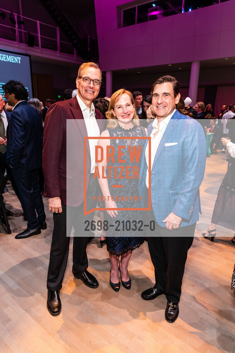 John Atwater, Anne Pedrero, Robert Pedrero, SFFILM Awards 2022 Honoring Margot Robbie, Ryan Coogler, Stephanie Hsu and Sarah Polley, Yerba Buena Center for The Arts, December 5th, 2022, Photo #2698-21032-0 John Atwater, Anne Pedrero, Robert Pedrero, Photo #2698-21032-0