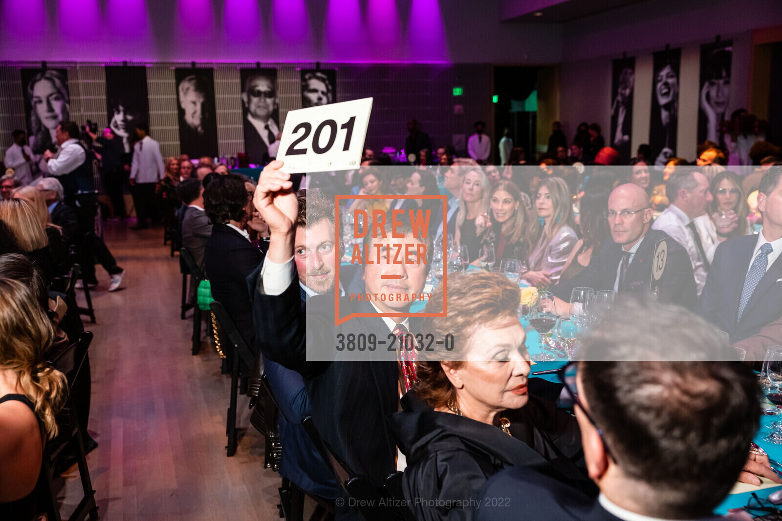 Stephen Sabin, Maria Manetti Shrem, SFFILM Awards 2022 Honoring Margot Robbie, Ryan Coogler, Stephanie Hsu and Sarah Polley, Yerba Buena Center for The Arts, December 5th, 2022, Photo #3809-21032-0 Stephen Sabin, Maria Manetti Shrem, Photo #3809-21032-0