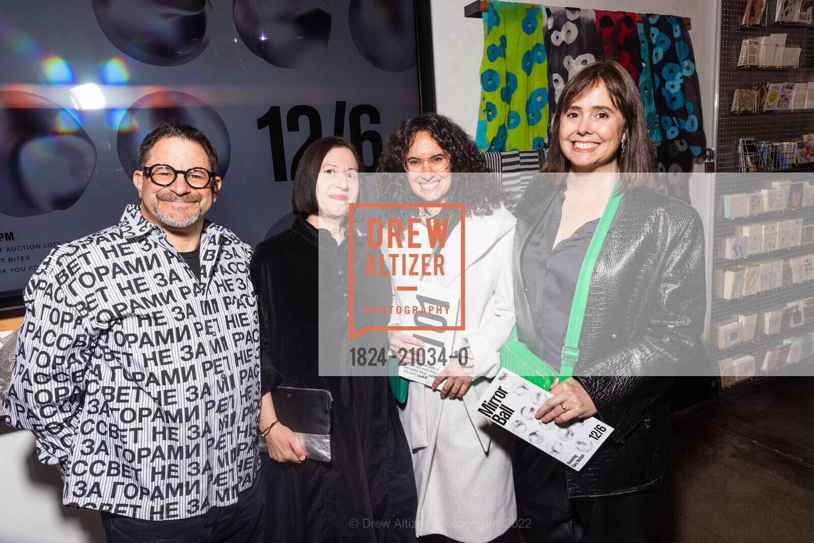 David Hornik, Pamela Hornik, Marianna Green, Sarah Meyers, Museum of Craft and Design's Art for All Mirror Ball Benefit and Auction 2022, Museum of Craft and Design, December 6th, 2022, Photo #1824-21034-0 David Hornik, Pamela Hornik, Marianna Green, Sarah Meyers, Photo #1824-21034-0