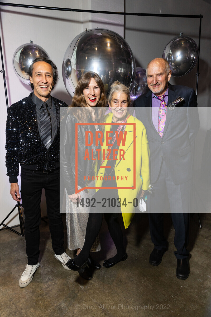 David Yu, Gretchen Wustrack, Diane Wustrack, Carl Wustrack, Museum of Craft and Design's Art for All Mirror Ball Benefit and Auction 2022, Museum of Craft and Design, December 6th, 2022, Photo #1492-21034-0 David Yu, Gretchen Wustrack, Diane Wustrack, Carl Wustrack, Photo #1492-21034-0
