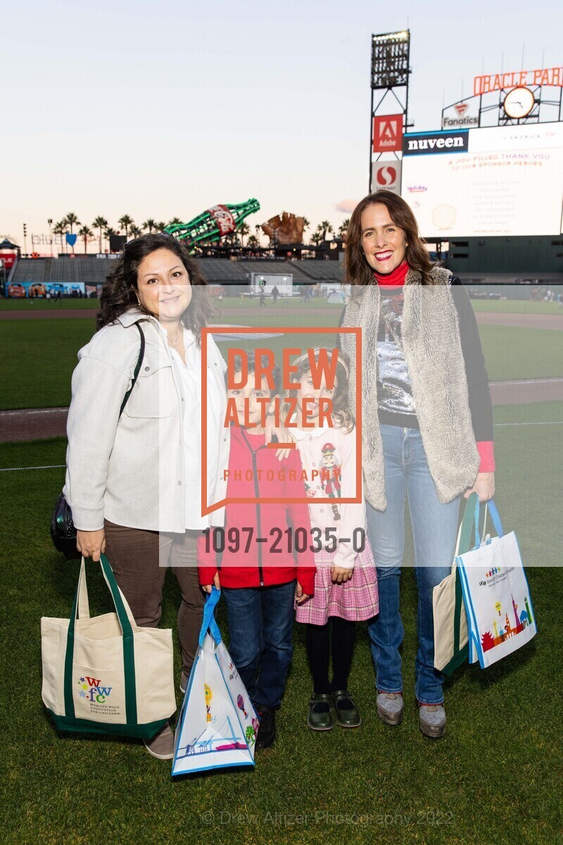 Nancy Karam, Kelly Fair, Photo #1097-21035-0