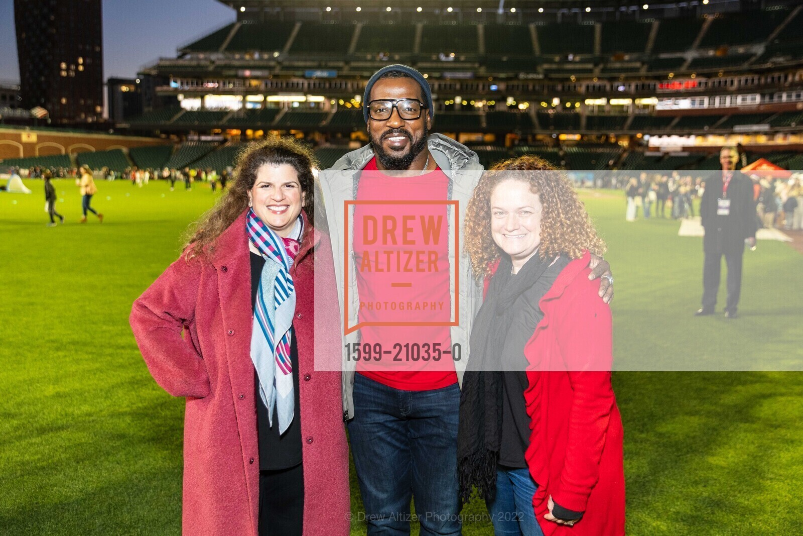 Amy Wender, Patrick Willis, Joanne Pasternack, Holiday Heroes 2022 benefitting Wender Weis Foundation for Children, Oracle Park, December 6th, 2022, Photo #1599-21035-0 Amy Wender, Patrick Willis, Joanne Pasternack, Photo #1599-21035-0