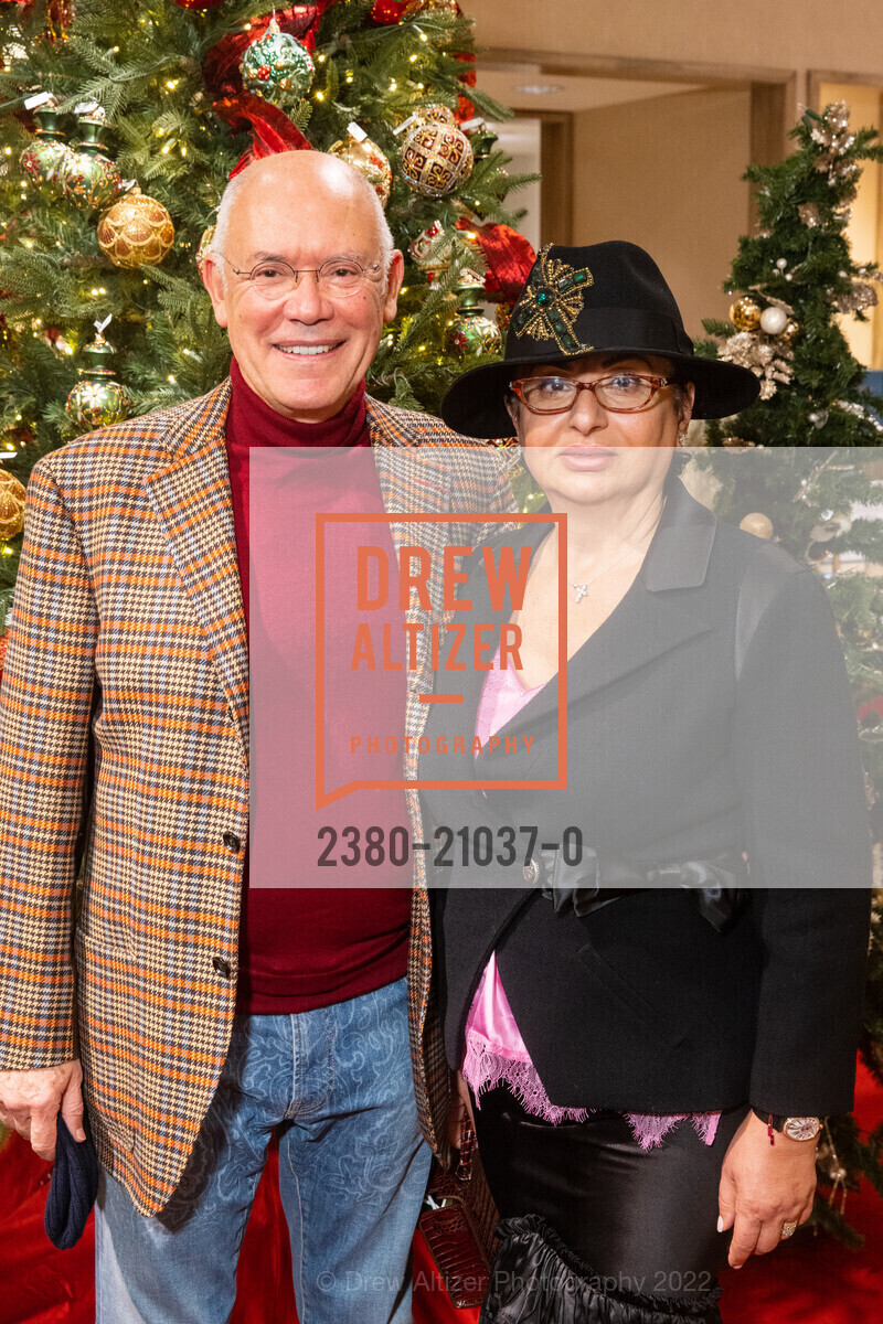 Alain Azan, Esmeralda Azan, Neiman Marcus and Aubrey Brewster host Merry and Bright Holiday Party, Neiman Marcus. 150 Stockton St, 5th Floor, December 9th, 2022, Photo #2380-21037-0 Alain Azan, Esmeralda Azan, Photo #2380-21037-0