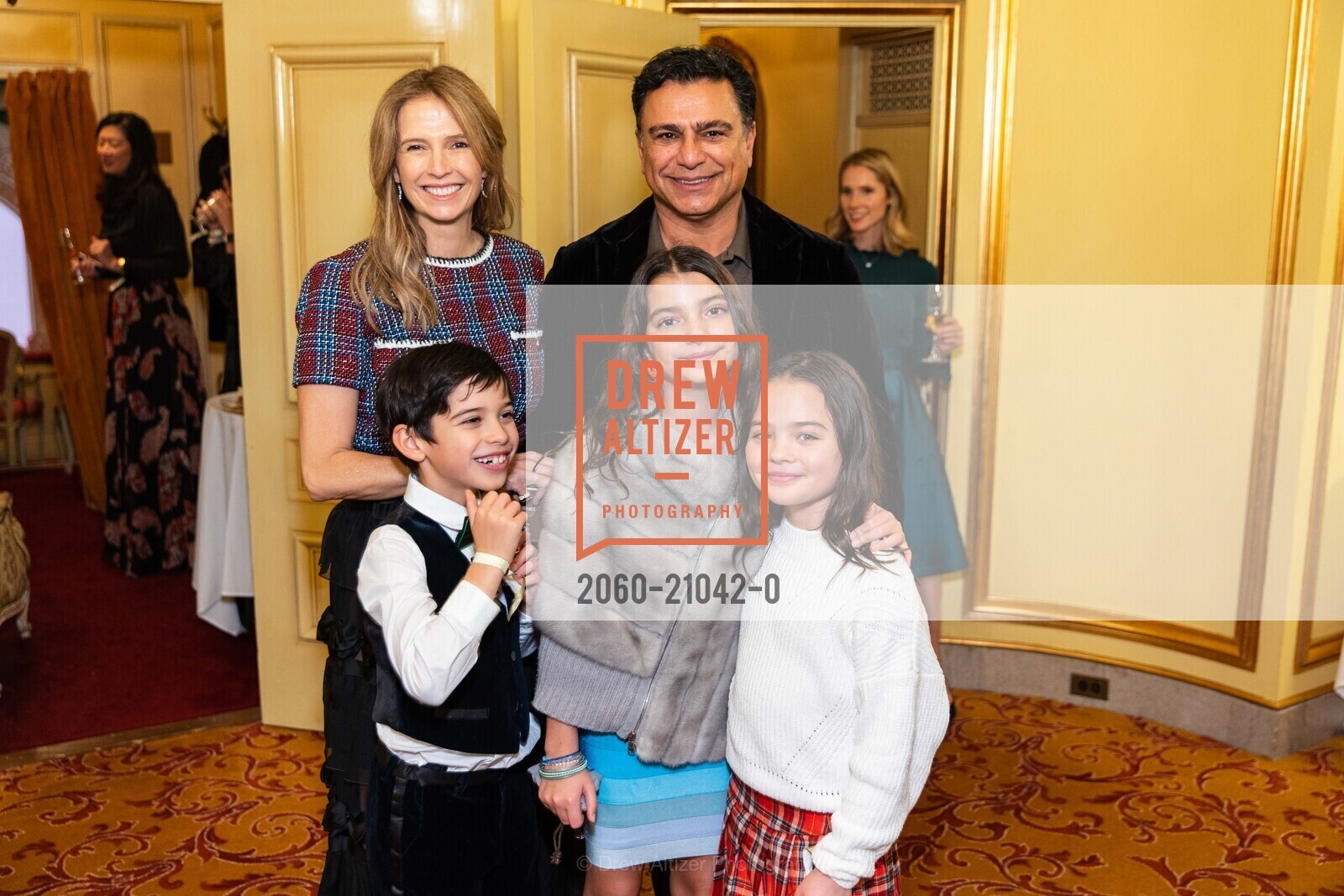 Giselle Kordestani, Omid Kordestani, Ava Kordestani, Aston Kordestani, Skylar Jacob, Photo #2060-21042-0