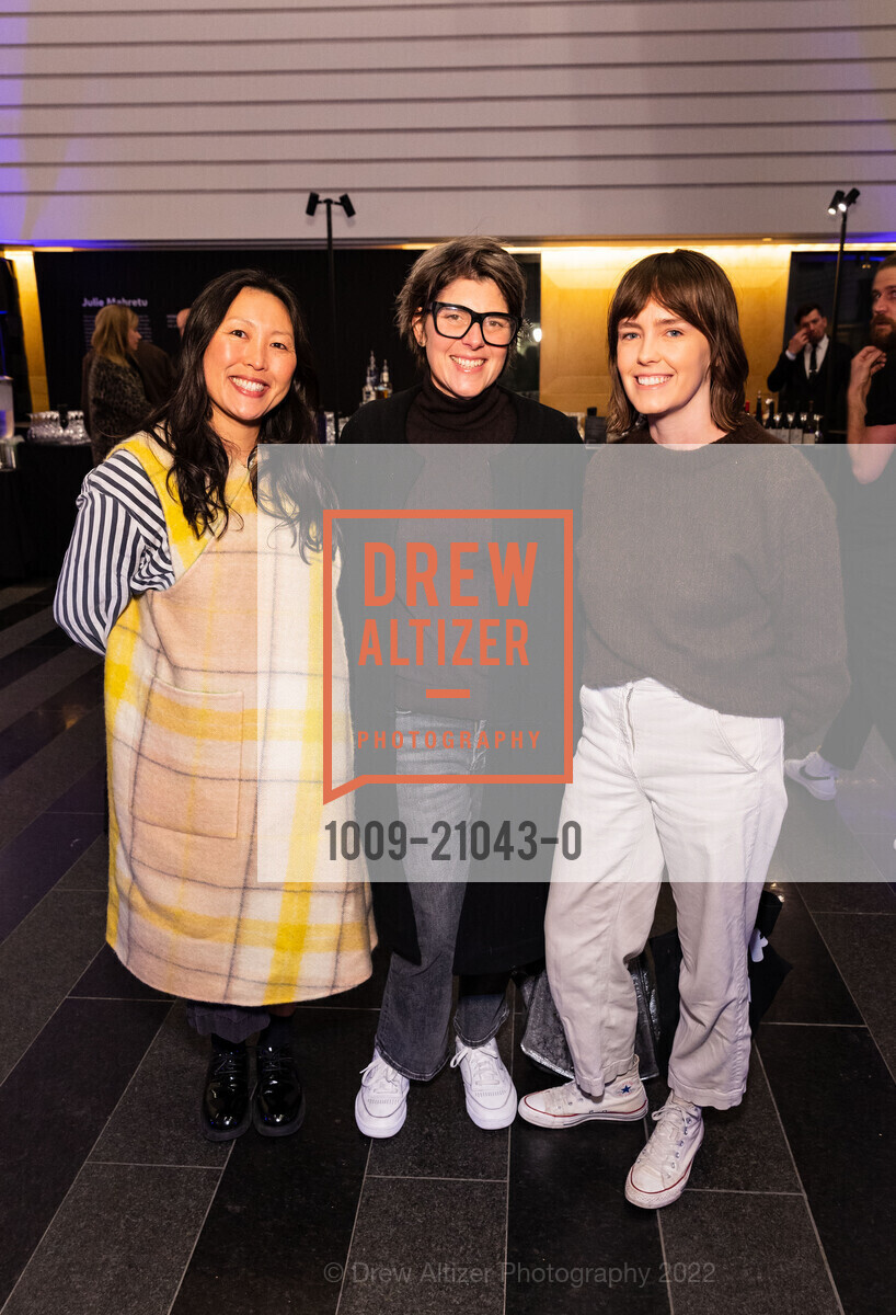Michelle Yee Martin, Ali Gass, Christine Koppes, SFMOMA SECA Awards: Society for the Encouragement of Contemporary Art, SF Moma. 151 3rd St, SF, CA 94103 US, December 13th, 2022, Photo #1009-21043-0 Michelle Yee Martin, Ali Gass, Christine Koppes, Photo #1009-21043-0