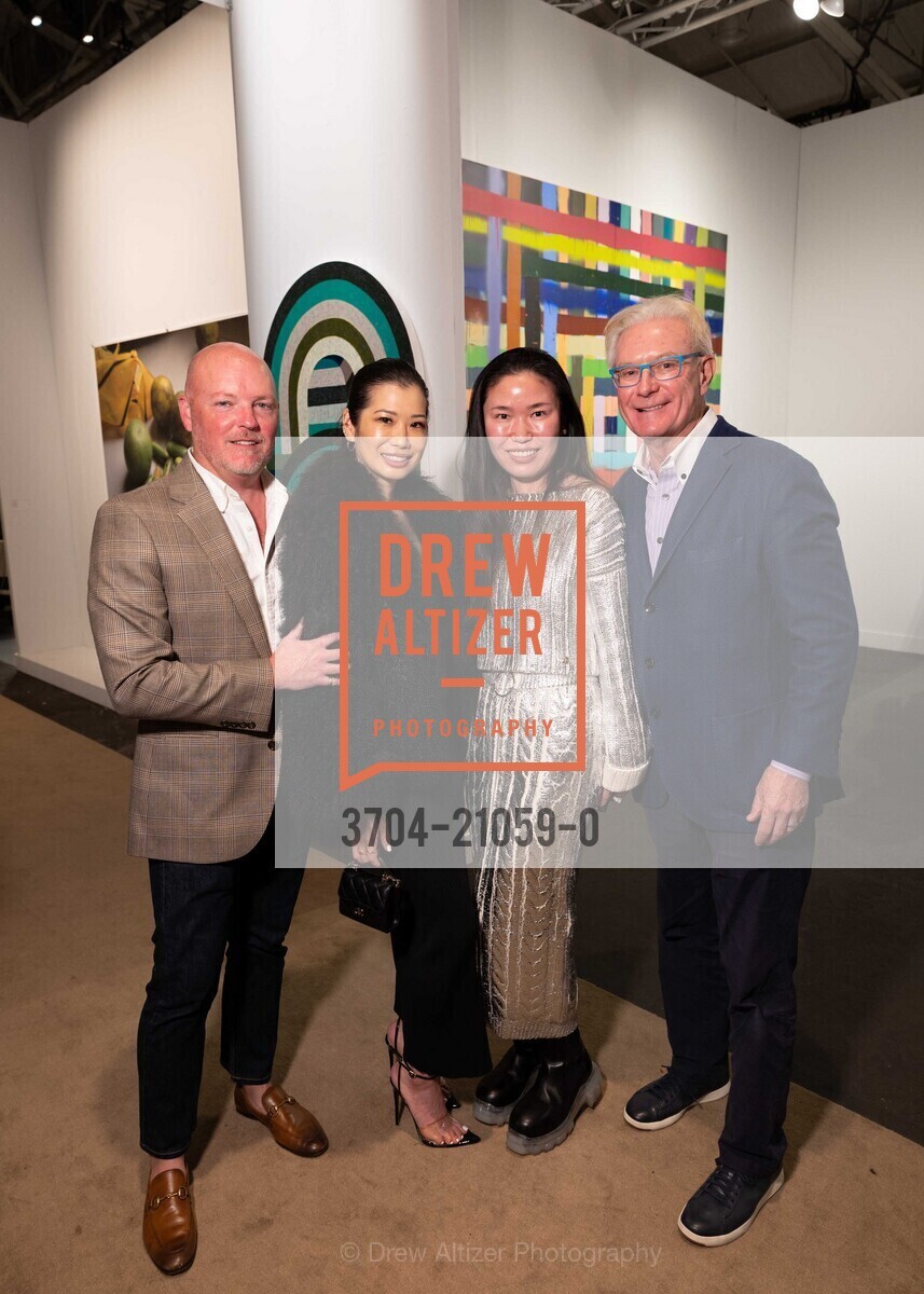 David Nash, Betty Yu, Ella Qing, Sandy Miller, FOG Art and Design Fair 2023, Fort Mason Festival Pavillion, Photo #3704-21059-0 David Nash, Betty Yu, Ella Qing, Sandy Miller, Photo #3704-21059-0